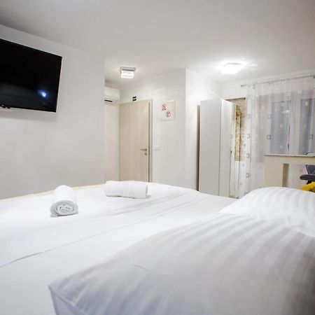 Lions Luxury Rooms Split Exterior foto