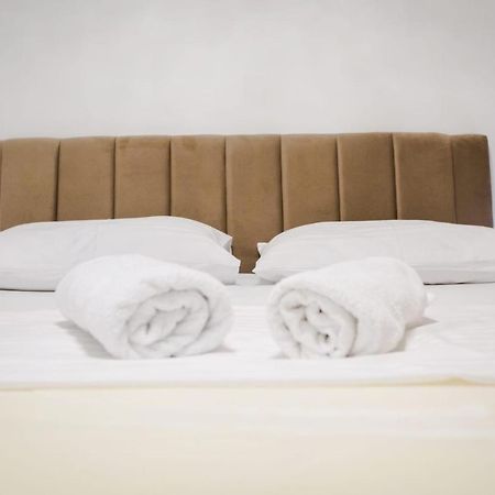 Lions Luxury Rooms Split Exterior foto